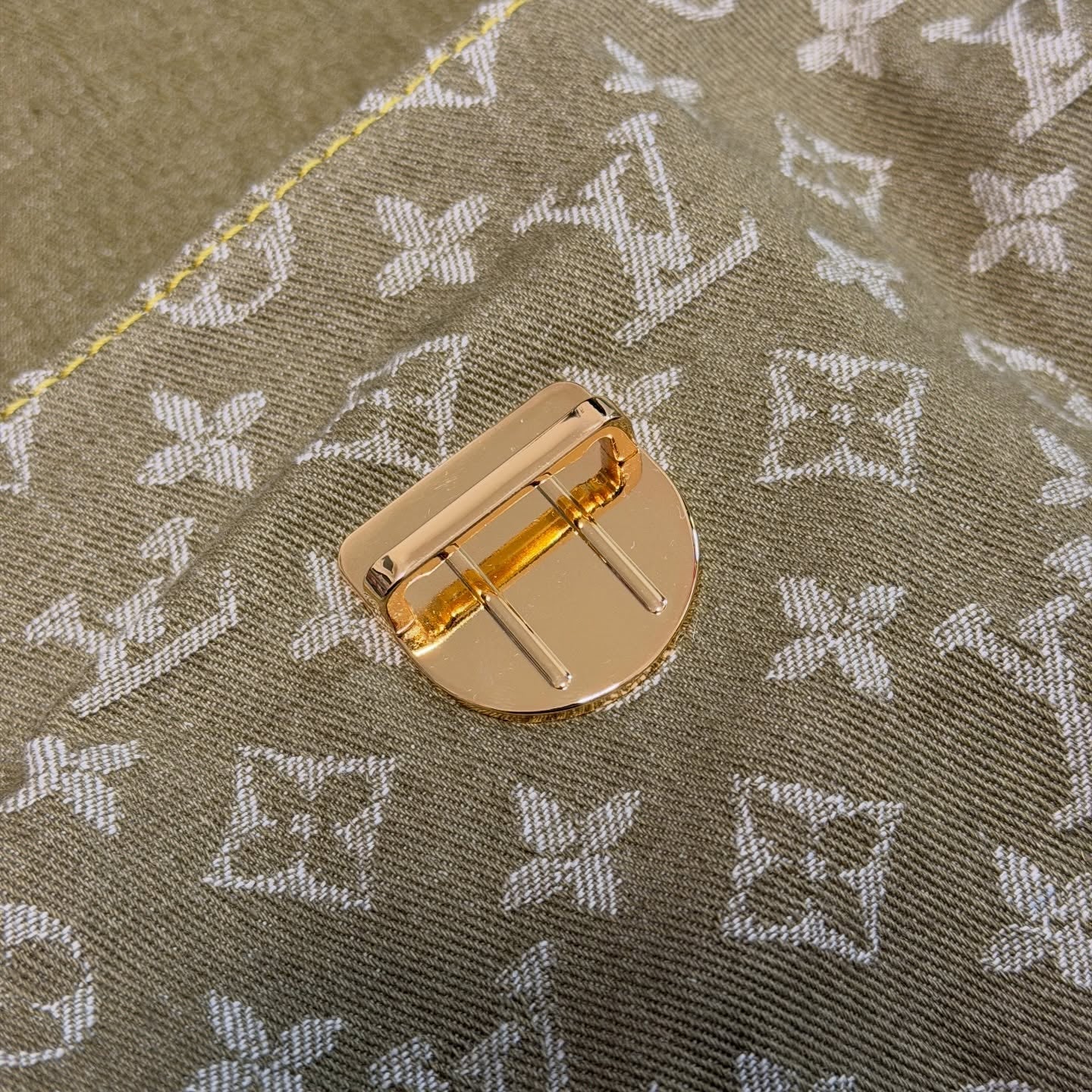 LV MINI PLEATY