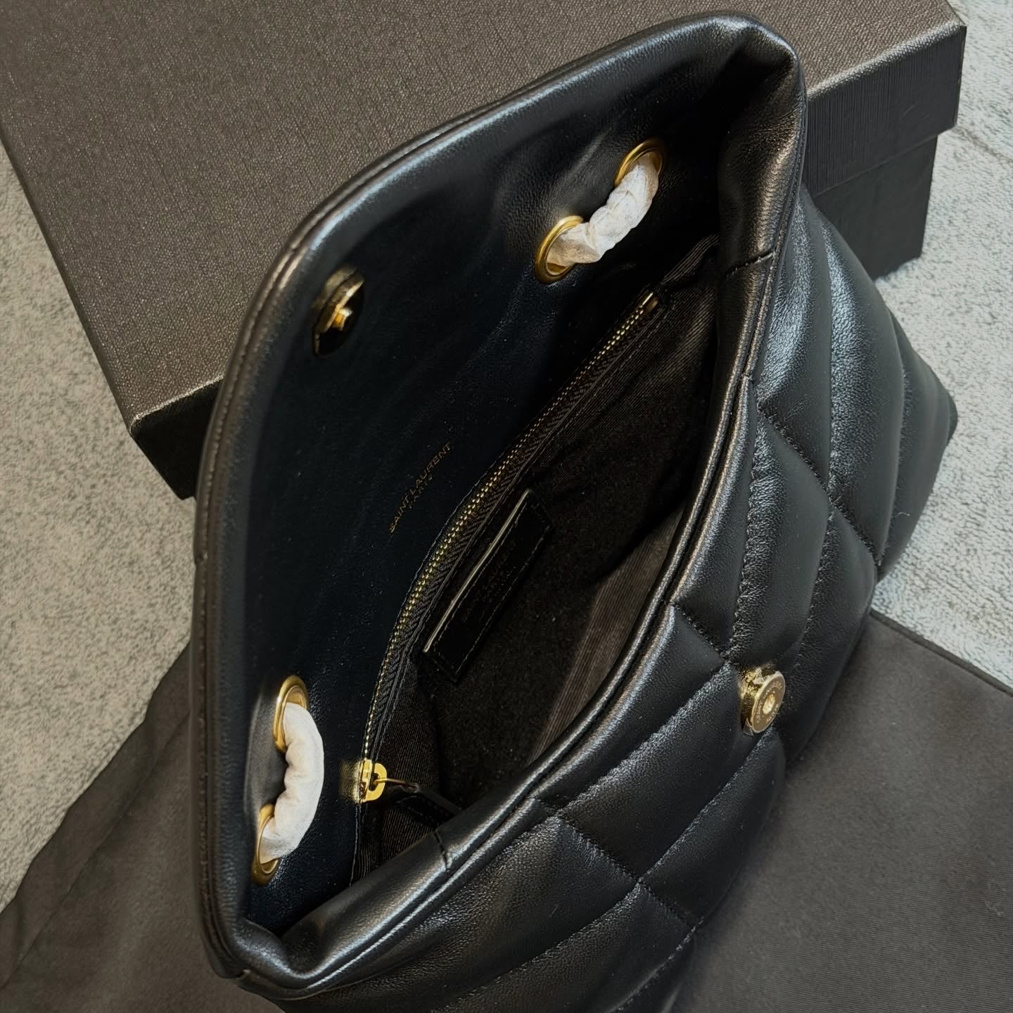 LOULOU SMALL EN CUIR MATELASSÉ